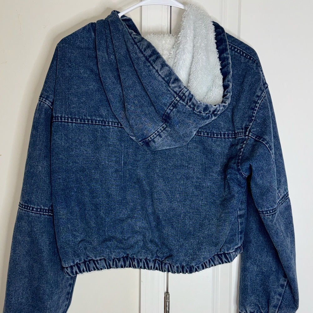 Cropped Jacket - Picture 3 of 3